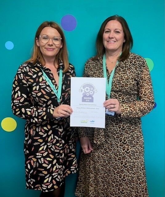 HR Staff with certificate